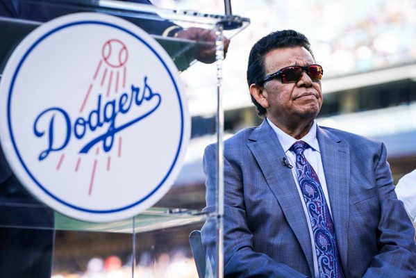 Fernando Valenzuela es exaltado a las Leyendas del Beisbol de Dodgers