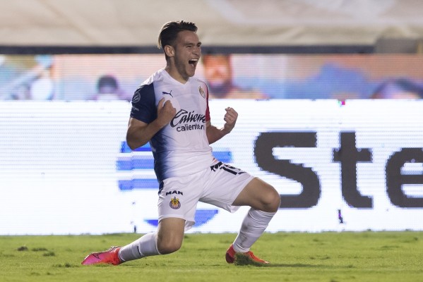 Diez años después, Chivas apaga el Volcán; vence 3-1 a Tigres