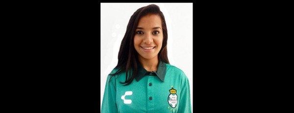 La mazatleca Cinthya Peraza Fernández tendrá su primera experiencia en la Liga MX Femenil. (Foto: @ClubSantosFem)