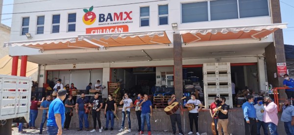 Banco de Alimentos apoya a familias de músicos de Culiacán y Navolato