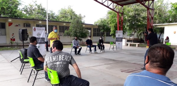 Nadie se nos va a quedar fuera de las escuelas en Sinaloa por trámites burocráticos: Mejía López