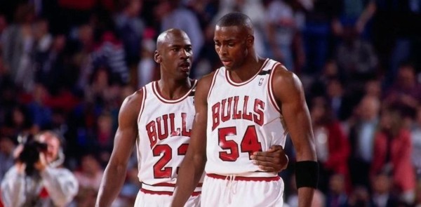 Michael Jordan y Horace Grant.