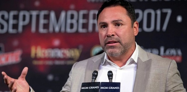 Óscar de la Hoya asegura que puede noquear a Conor McGregor en dos rounds