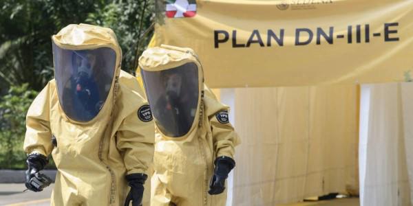 Entregan Distinción de Desempeño por Plan DN-III-E y Distintivo Covid-19 e elementos de la Tercera Región Militar