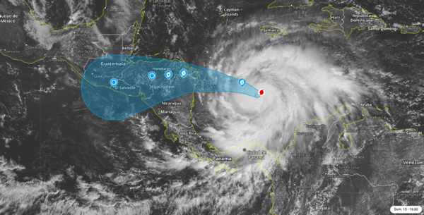 Iota ya es súper huracán 5
