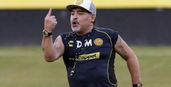 Sólo multa económica a Maradona tras incidentes en San Luis