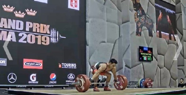 Jonathan Muñoz gana el bronce en la modalidad de arranque.