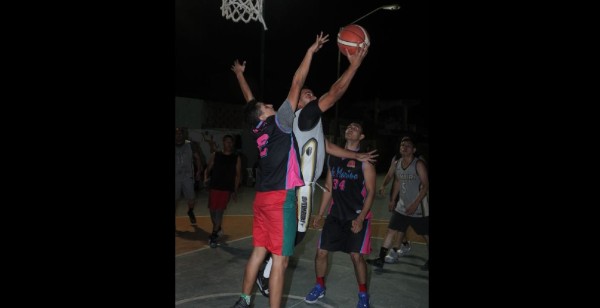 Tímbiri deja ir el triunfo en el parque Ángel Flores
