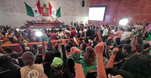 Congreso de Oaxaca despenaliza el aborto