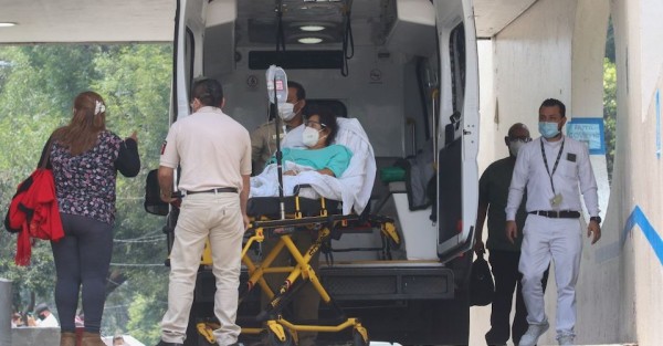 Gobierno de México imprime más certificados de defunción por exceso de muertes