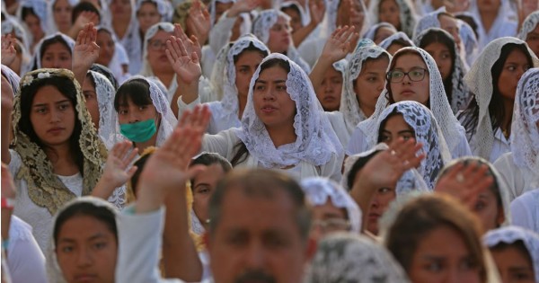 En la carta leída en los recintos de la Luz del Mundo, un mensaje similar se leyó a los fieles. Nuestra iglesia sufre actualmente un ataque mediático a través del cual se pretende desinformar y crear en la sociedad un concepto equivocado de la iglesia y del trabajo apostólico, aseguran.