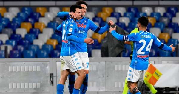 El Napoli de Chucky Lozano asalta la zona de Liga de Campeones tras vencer al Parma