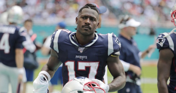 Antonio Brown anuncia su retiro de la NFL luego de perder contrato con Nike y salir de los Patriots