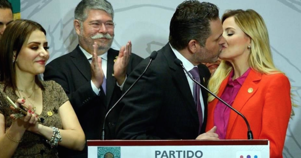 Diputada del PRI se casa con dirigente del PES y renuncia a su partido para sumarse al de su esposo