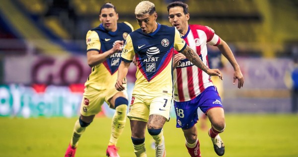 San Luis salió en busca del empate, pero se encontró con un par de atajadas del portero Guillermo Ochoa. Foto: Twitter vía @ClubAmerica