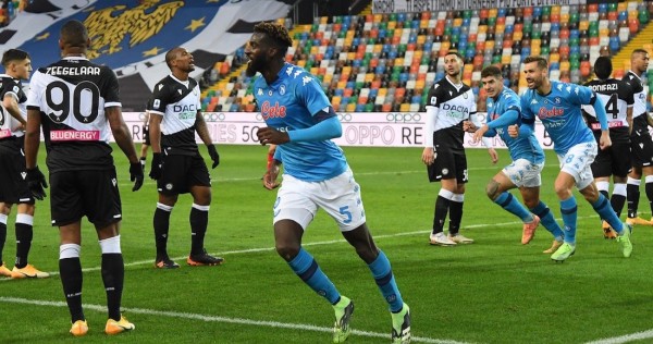 Tuvo que sufrir hasta el final el Napoli para sellar su victoria y lo logró en el tiempo añadido, cuando Bakayoko apareció con un cabezazo decisivo. Foto: Twitter @sscnapoli
