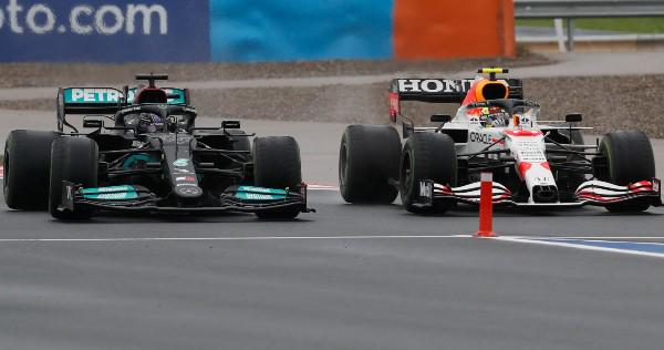 $!Checo Pérez sube al podio en el Gran Premio de Turquía