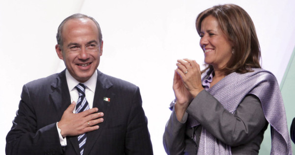 Peticiones contra Calderón y Zavala en Change.org duplican firmas que pide INE a México Libre