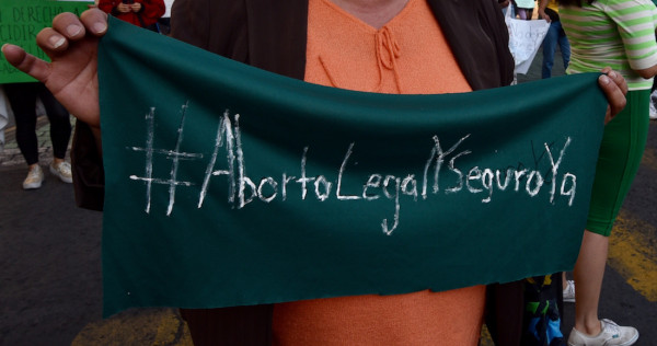 SCJN ordena que los hospitales de todo el país realicen abortos en los casos de mujeres violadas