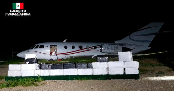 Ejército asegura en Chiapas avioneta con cargamento de cocaína valuado en más de $368 millones
