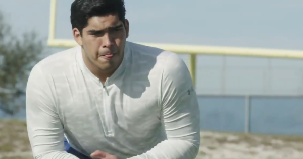 Isaac Alarcón considera que la competencia beneficiaría la llegada de más compatriotas a la NFL