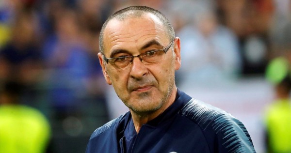 El italiano Maurizio Sarri se convirtió oficialmente este domingo en el nuevo entrenador del Juventus Turín.