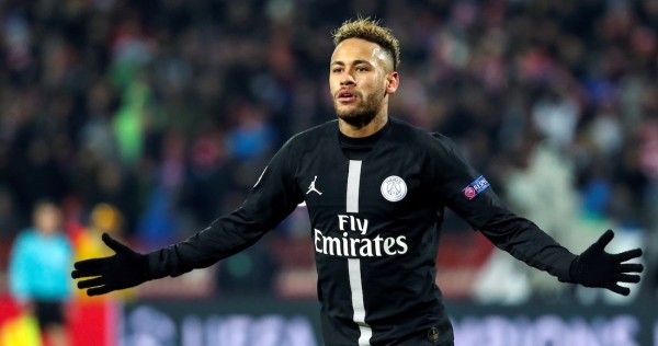 Neymar vuelve a mostrar su admiración por Messi y lo califica como el mejor de la historia