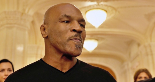 Mike Tyson sigue en busca de un rival para la pelea a beneficio que desea hacer