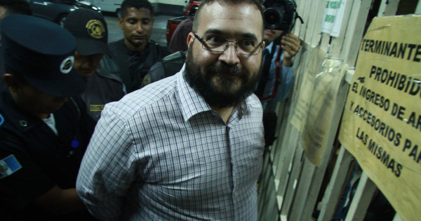 Juez suspende condena de Javier Duarte, el pago de multa de 58 mil pesos y decomiso de 40 inmuebles