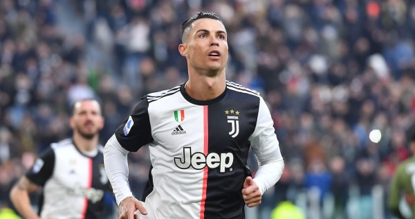 La Covid-19 complica la vuelta de Cristiano Ronaldo a Italia para sumarse a los entrenamientos de la Juve