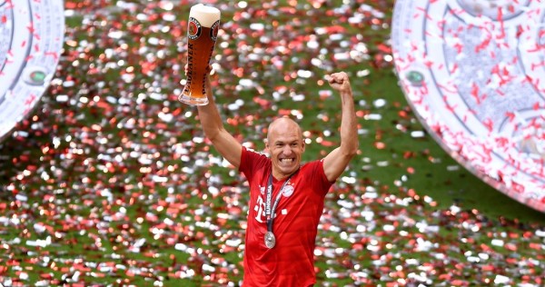 Arjen Robben ha decidido colgar los taquetes.