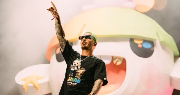 El reggaetonero J Balvin se convierte en el primer latino en presentarse en Lollapalooza (VIDEOS)
