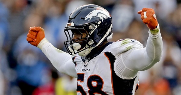 Von Miller, astro de la NFL y jugador de los Broncos de Denver, da positivo por coronavirus
