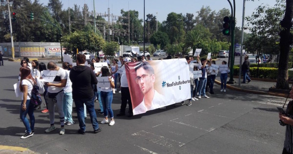 Familiares y amigos de Norberto, un estudiante secuestrado en la CdMx, marchan y exigen justicia