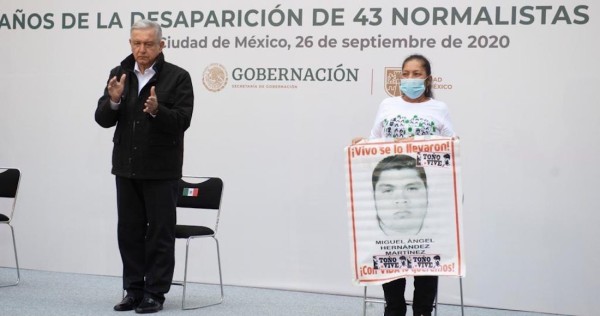 AMLO afirma que se giraron órdenes de captura, y se girarán más, contra militares por caso Ayotzinapa