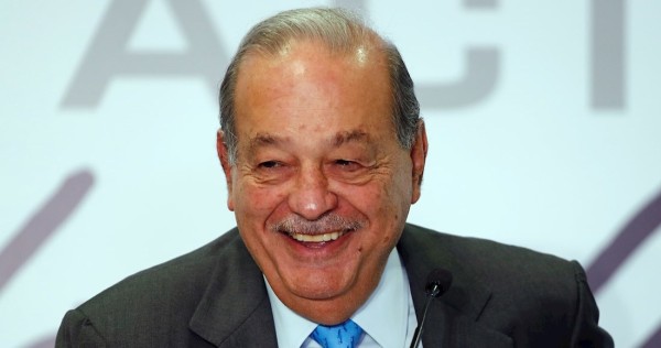 Carlos Slim, el hombre más rico de México, sale del top 10 de la lista de los millonarios de Forbes