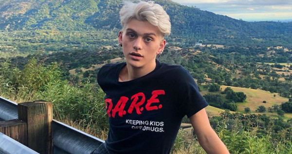 El influencer de belleza conocido como ‘Ethan is Supreme’ fallece a los 17 años por una sobredosis
