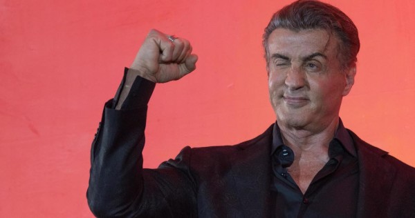 Soy Rocky después del café y Rambo antes del café, dice el actor Sylvester Stallone en México