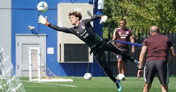 El arquero del Tri ha recibido 113 goles. (Foto: Twitter vía @yosoy8a)