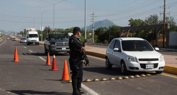 Urgen a reforzar seguridad en carreteras en Sinaloa