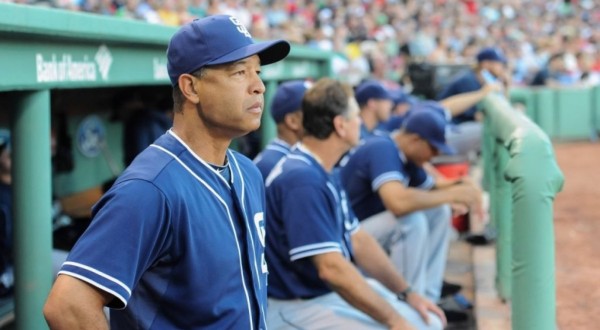 Oficializan Dodgers a Dave Roberts como su mánager