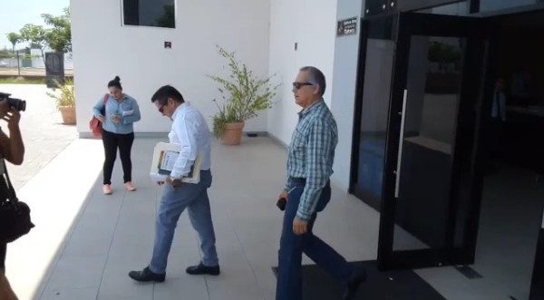 Por tercera vez, abogado pide tiempo para negociar por ex funcionario vinculado a caso Tiburonario