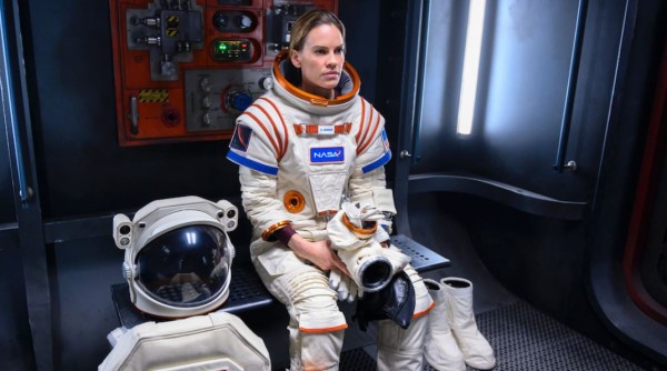 Netflix anuncia la cancelación de Away; la serie protagonizada por Hilary Swank queda en una temporada