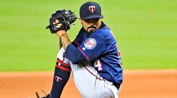 Sergio Romo llega a 20 rescates en la temporada