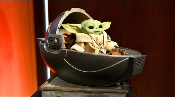 Revelan el nombre de Baby Yoda en The Mandalorian, y divide a fans