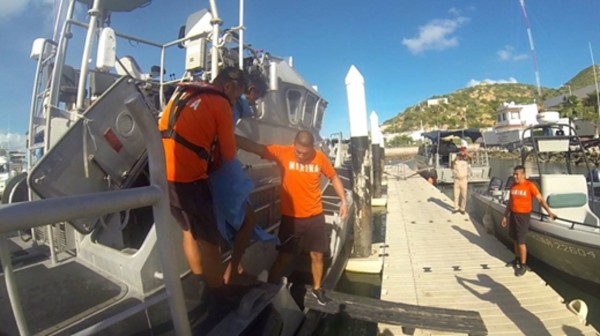 Marina rescata a tripulante de un barco pesquero de Mazatlán