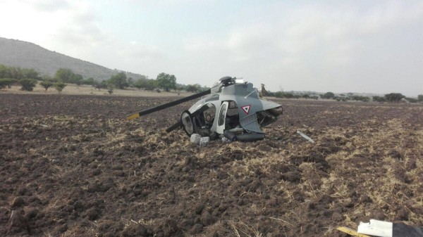 Se desploma helicóptero de la Fuerza Aérea Mexicana; no hay lesionados