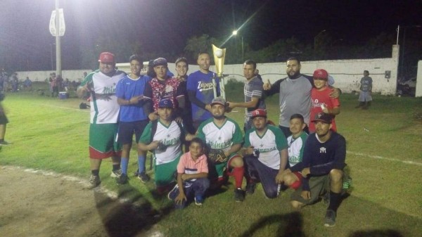 Oro puro para Mineros, que se queda con la corona de la Liga de Softbol Bola Puesta de Rosario