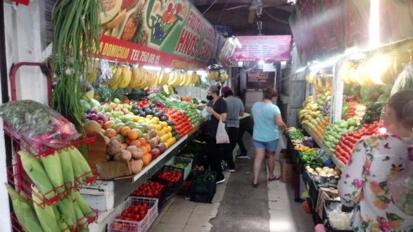 Locatarios del Mercado Humaya de Culiacán sienten incertidumbre ante lluvias
