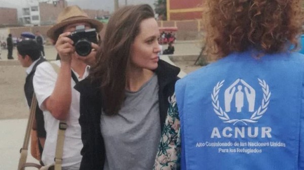 Angelina Jolie viaja a Perú, como enviada de la Agencia de Naciones Unidas para los Refugiados.